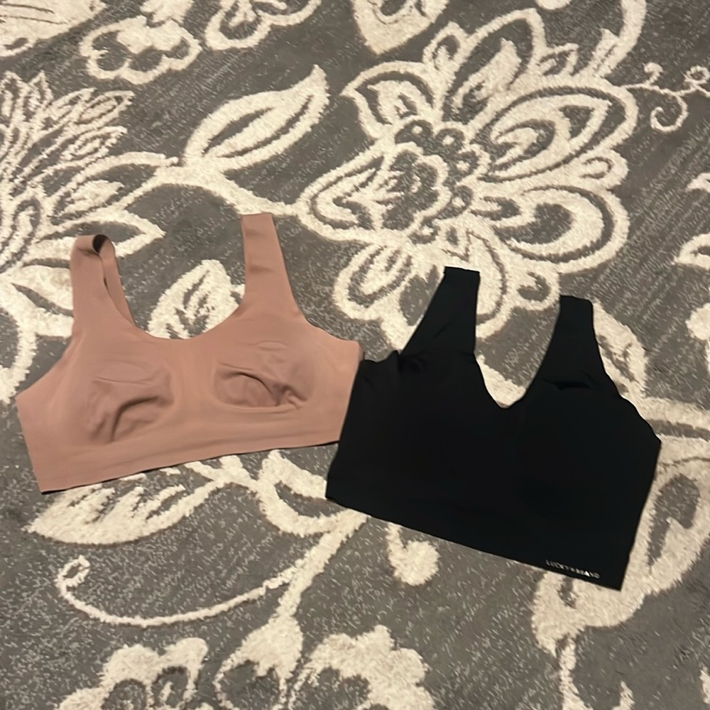 Aerie and lucky brand bras. Both size large. Excellent condition. Smoothez